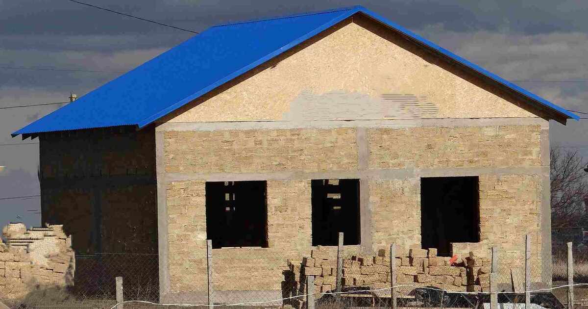 Крым. Дом из ракушечника.