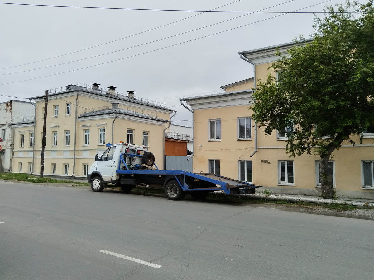 Два дома для учителей (фото автора)