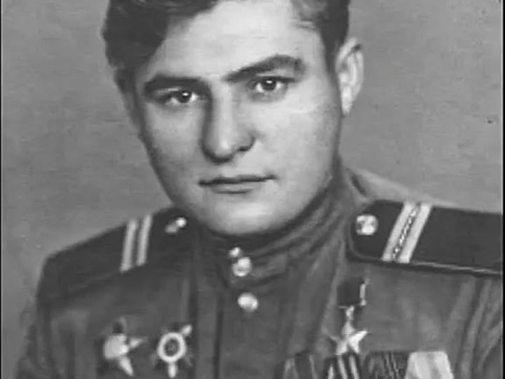 Он в одиночку уничтожил 180 солдат противника