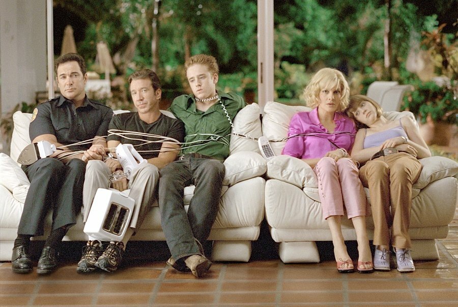 Кадр из фильма «Большие неприятности» (2002)