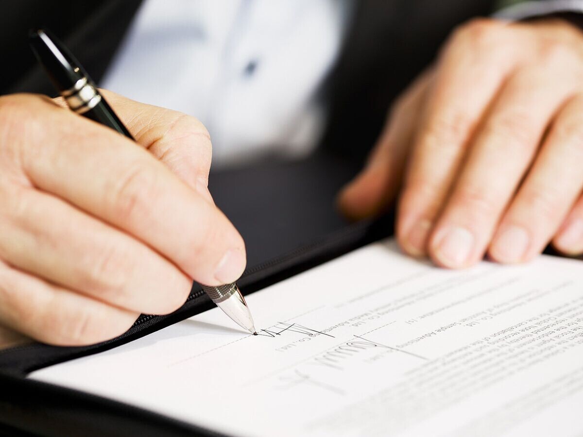    Договор© fotolia.com / lichtmeister