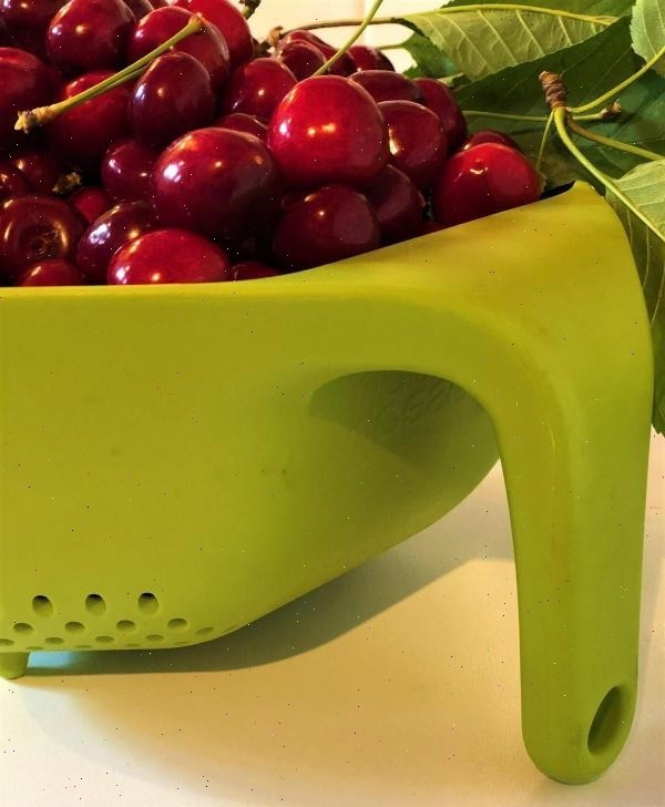 Очень важно хорошо промыть ягоды.