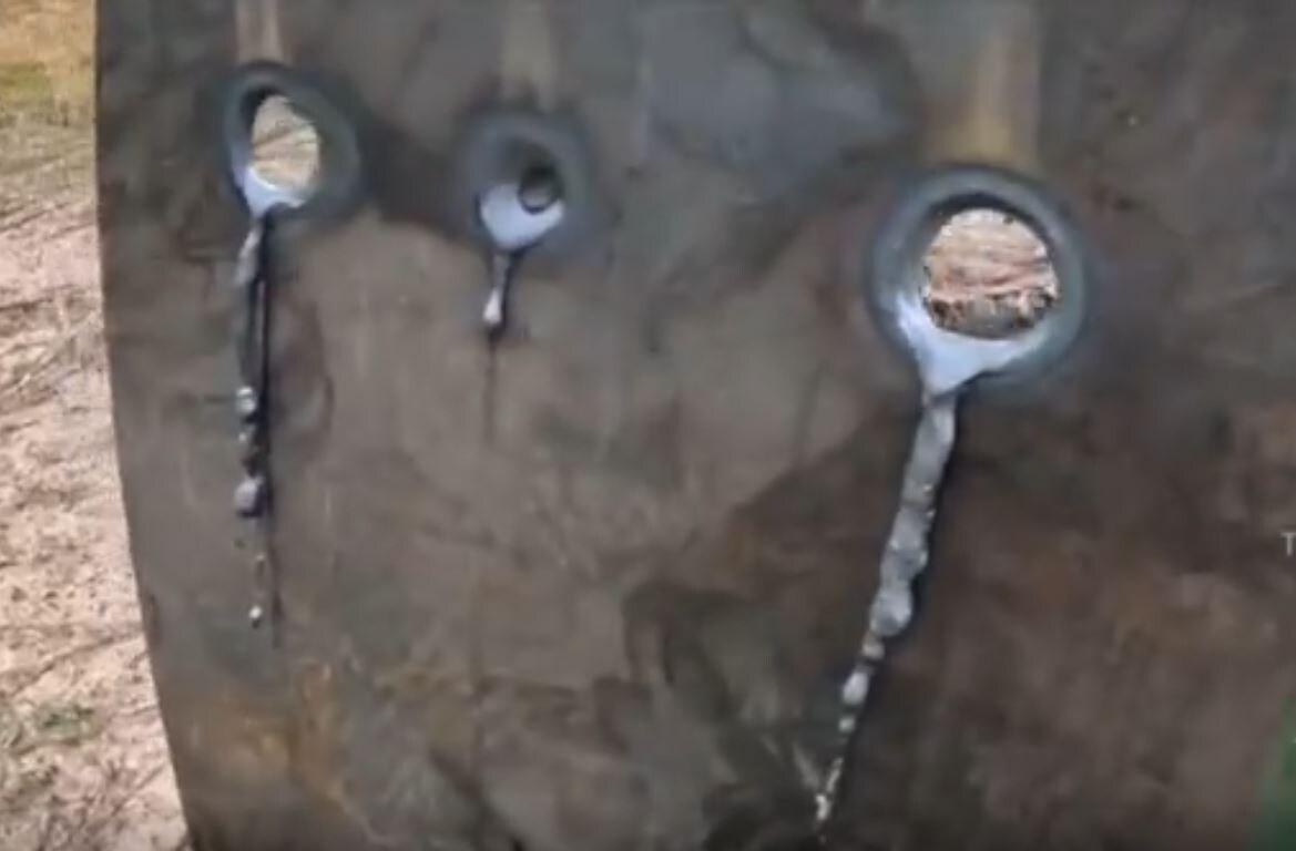 Следы воздействия лазерного комплекса на лист металла. / Источник фото: Яндекс.Картинки