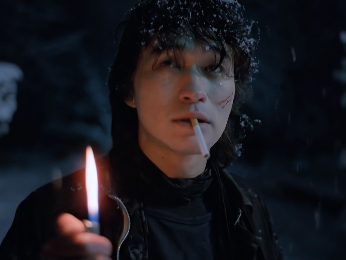 Виктор Цой. (Кадр из фильма "Игла" )