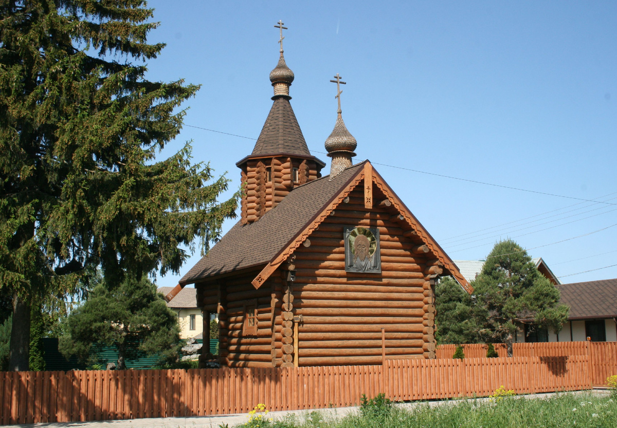Часовня "Благоразумному разбойнику". Вид с юго-востока.