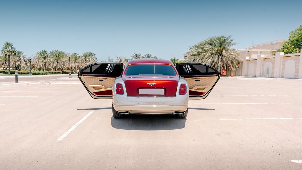 Bentley Mulsanne Grand Limousine.📷Фото: Collecting Cars