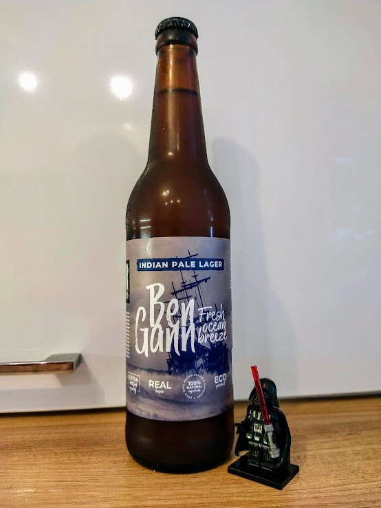 Там, где-то на этой шхуне плввет Бен Ганн)))