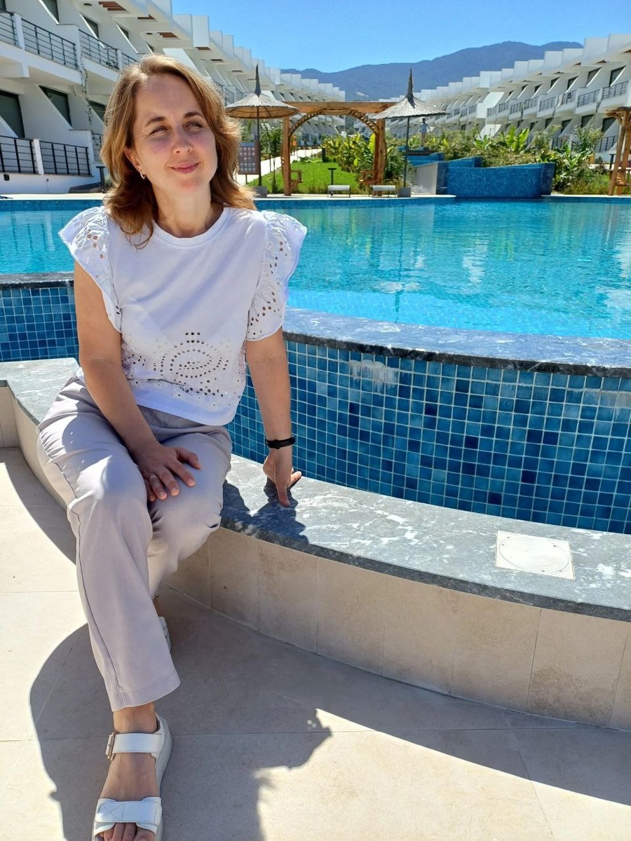 Истории других я писала 16 лет. Теперь пишу свои