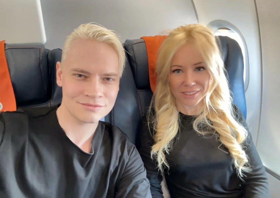 В постоянных перелетах.Из интернета 