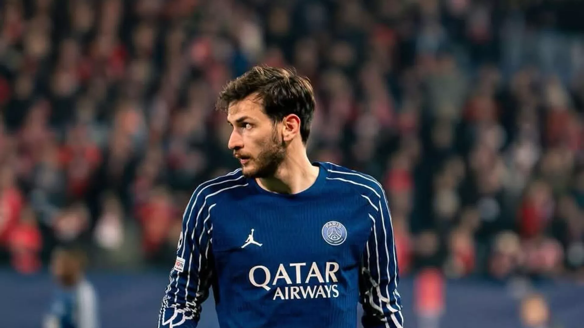 © Khvicha Kvaratskhelia Fanpage