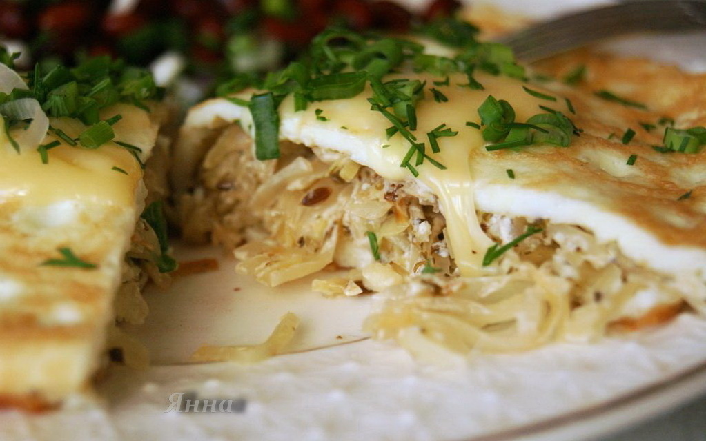 Фото автора. Омлет с капустной начинкой.