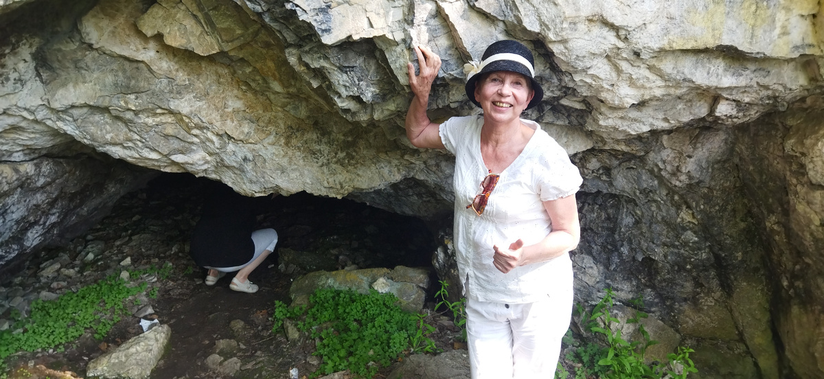 В пещера "Школьная"