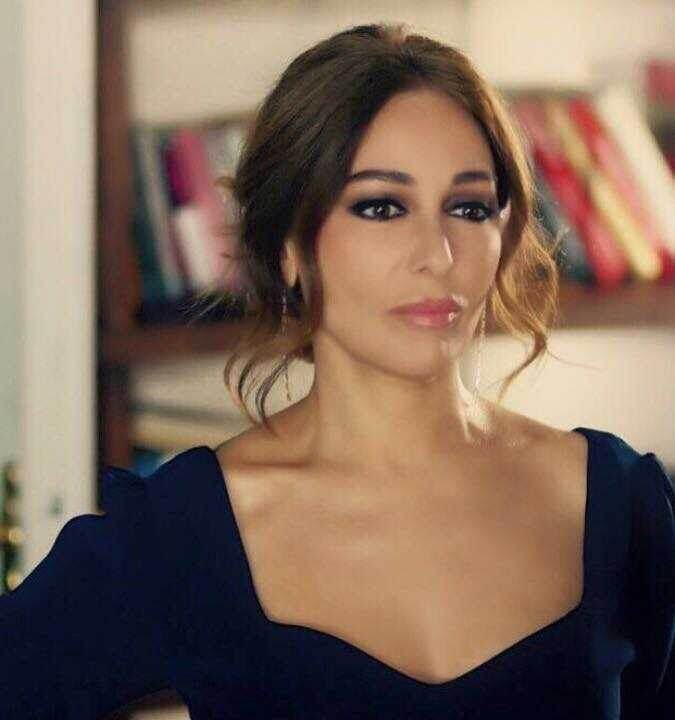 турецкая актриса Зеррин Текиндор, яндекс фото