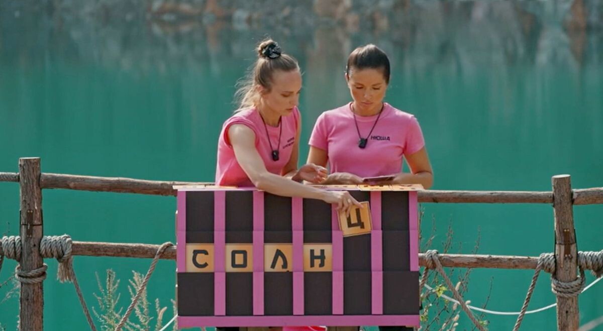 Нюша и Мария Шурочкина в шоу «Сокровища императора»