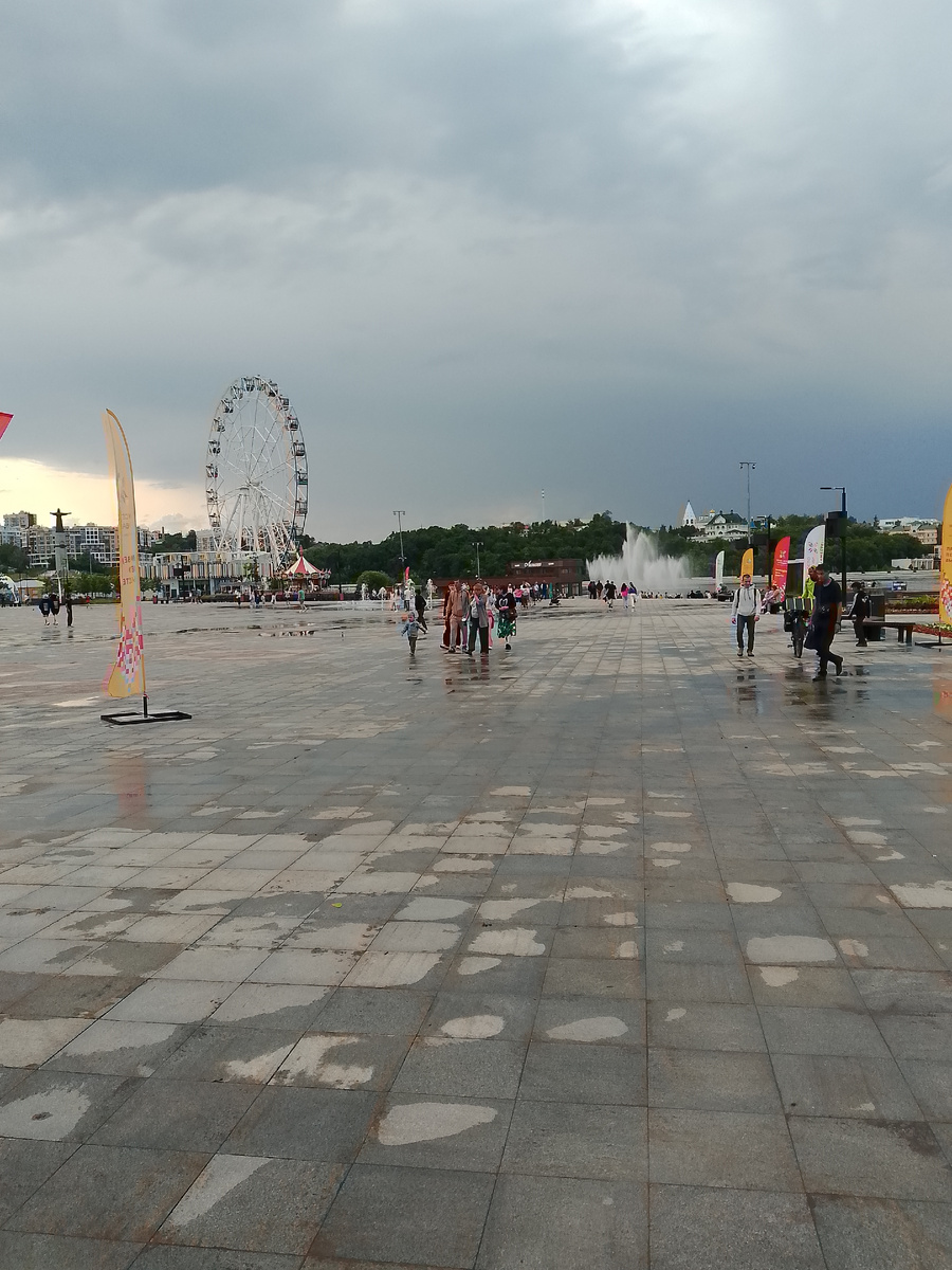 После дождя идём на Волгу