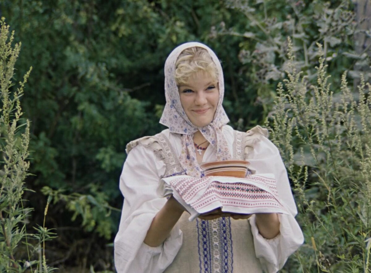   Александра Захарова, кадр из фильма «Формула любви» (1984, Мосфильм)