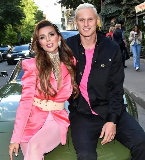 История Анны Седоковой и Яниса Тиммы начиналась как красивая медийная сказка.