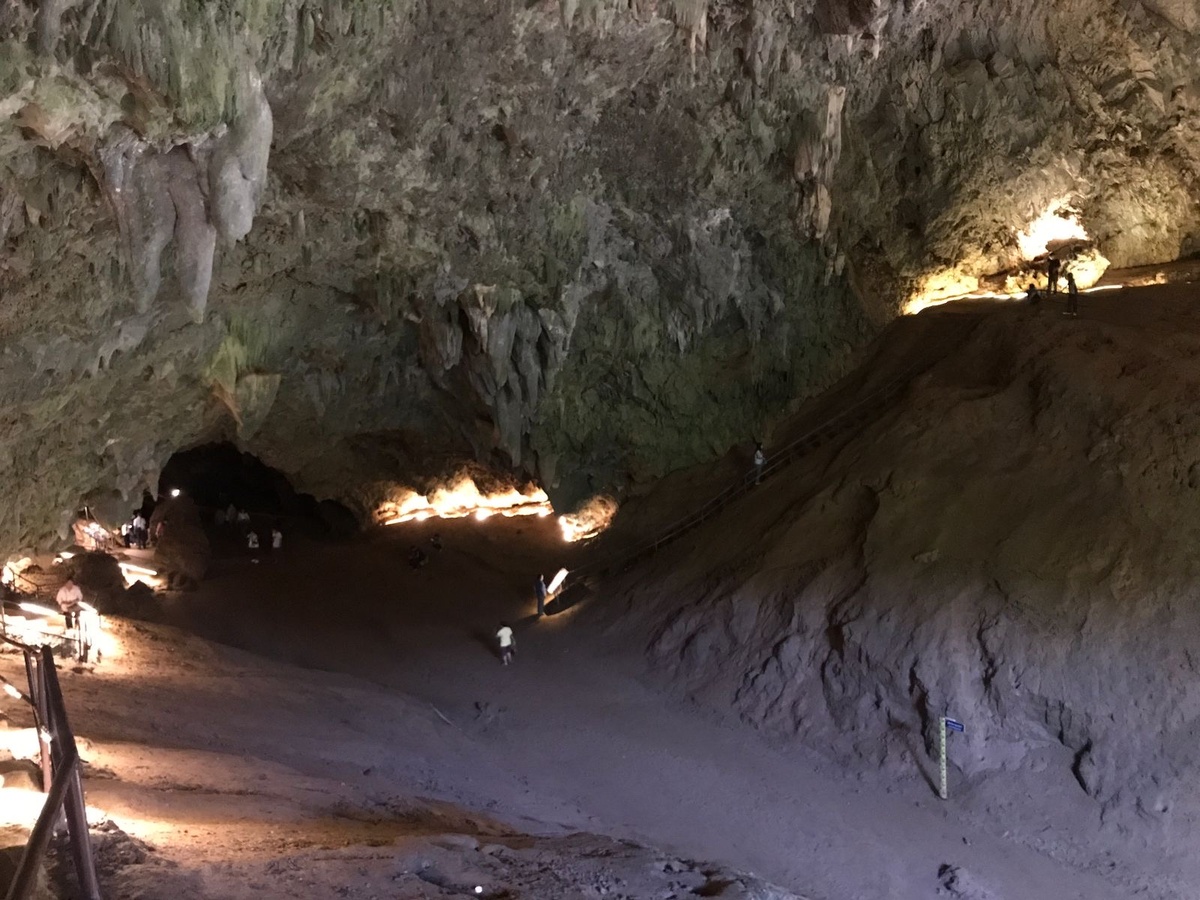 Та самая пещера ...