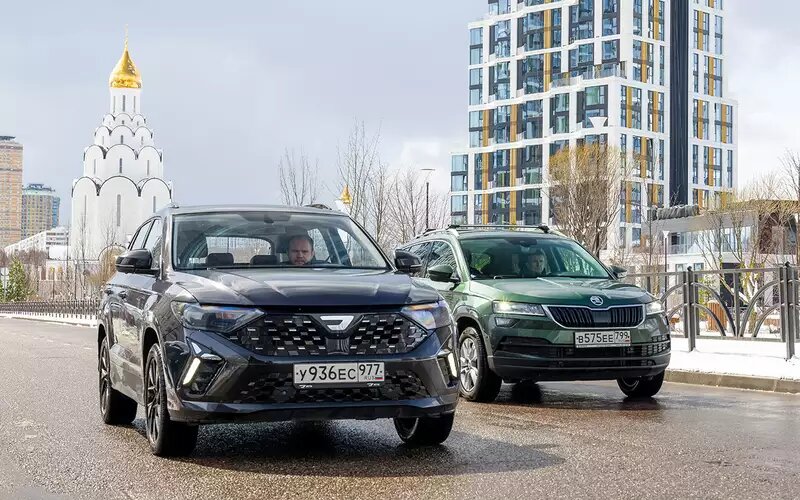    Jetta VS5 и Skoda Karoq