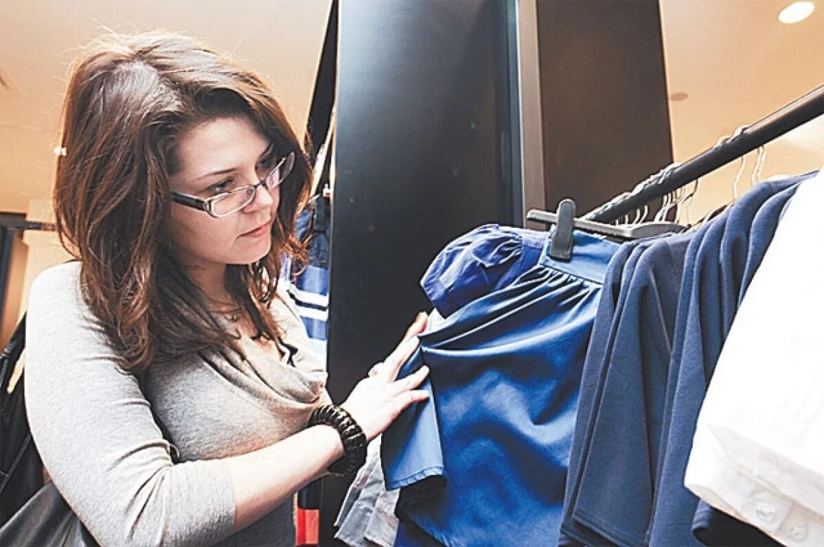    В Хабаровске гендиректор забыла сумку в примерочной ТЦ и лишилась денег