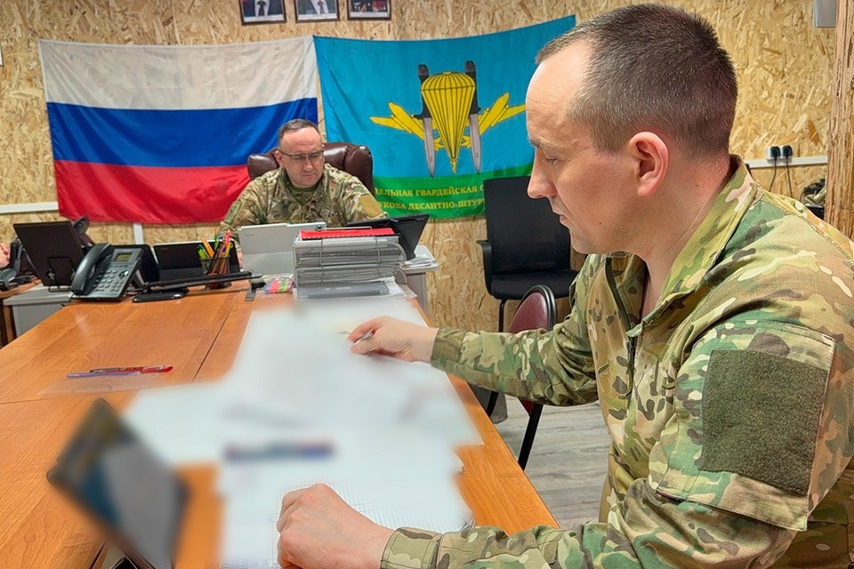    Военкор «КП» в Курском приграничье побывал на пункте управления бригады, которая сейчас создает буферную зону в Сумской области Александр КОЦ