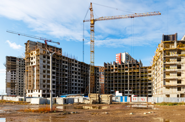 Фото: Новостройки в Новосаратовке