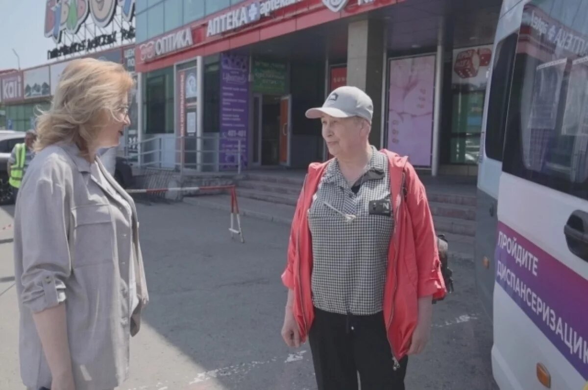    Виктория Сивак проверила работу медицинских модулей в Петропавловске