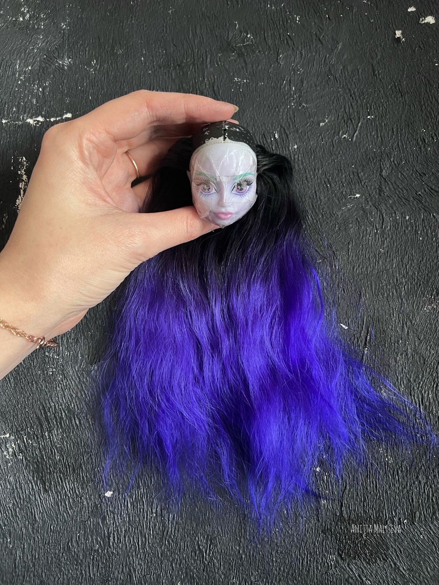 Ведь яркие локоны козы имеют свойство сильно пачкать руки. Листай, чтобы увидеть больше фото!