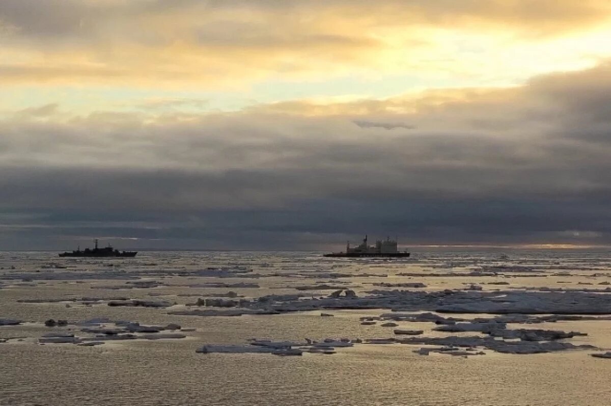    По Севморпути могут запустить подводные газовозы
