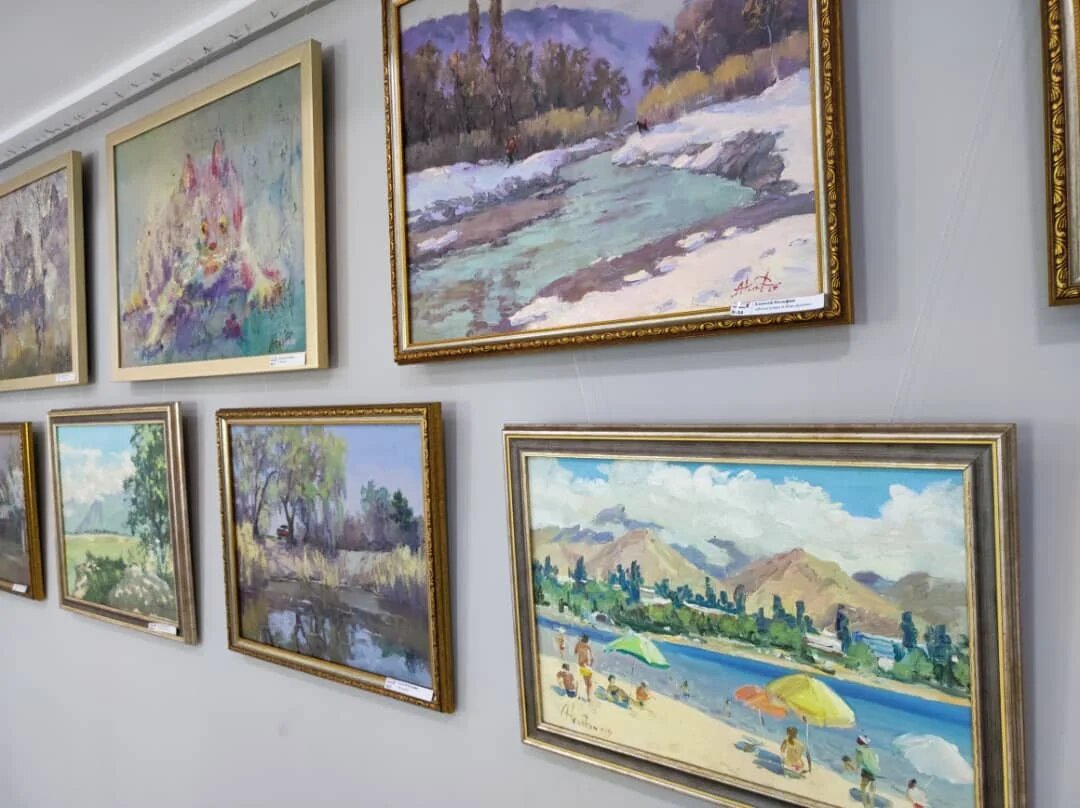 Листайте вправо, чтобы увидеть больше изображений