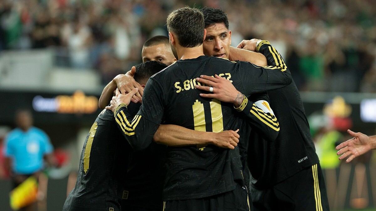 Сборная Мексики после гола в ворота Доминиканской Республики