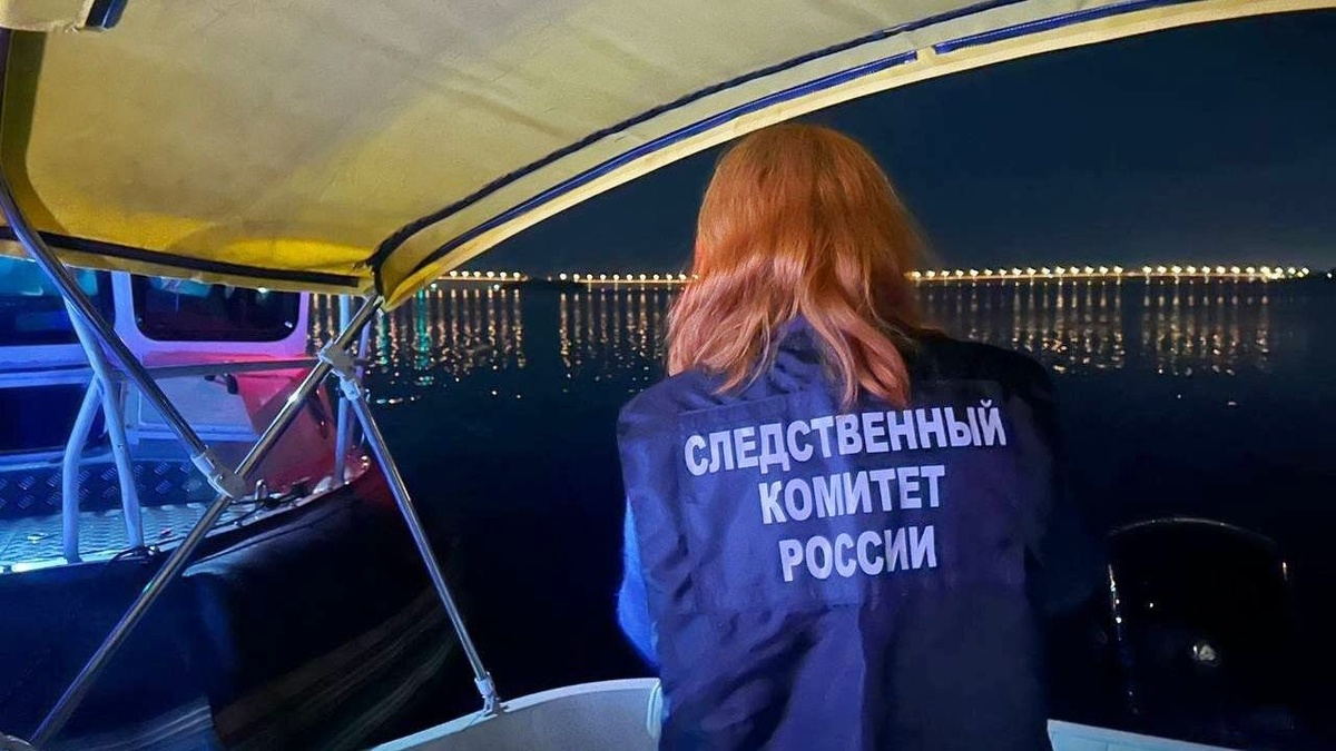    ЧП у моста Саратов-Энгельс: 2 судна столкнулись в темнотеНовости Саратова и области – Сетевое издание «Репортер64»