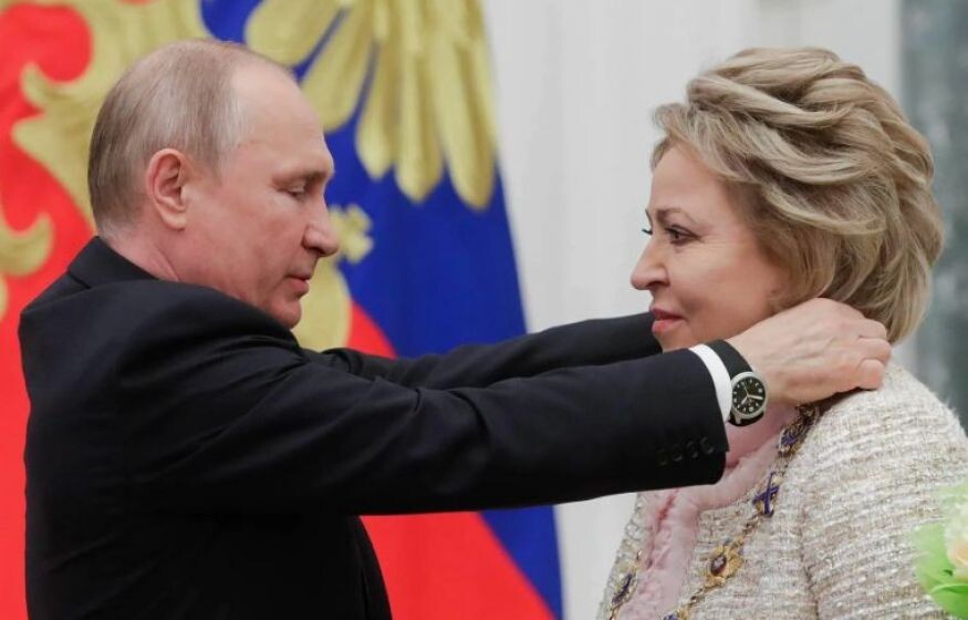    Публичное унижение. Третий человек после Путина уходит. Ротация мобилизованных: главное к утру