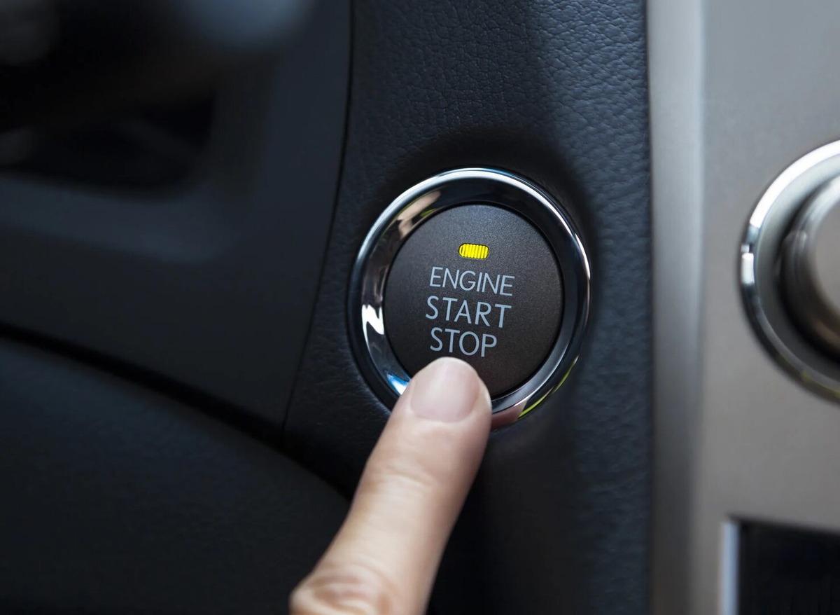 Фото заимствовано - https://www.longwaybattery.com/start-stop-page/