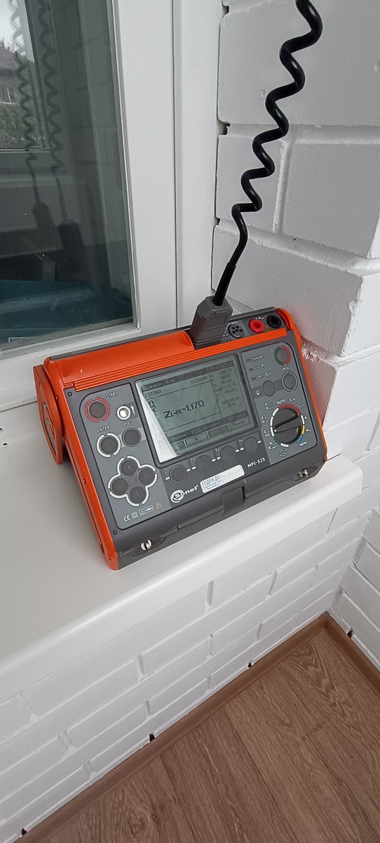 Сопротивление цепи по прибору без учета погрешностей 1,17 Ом