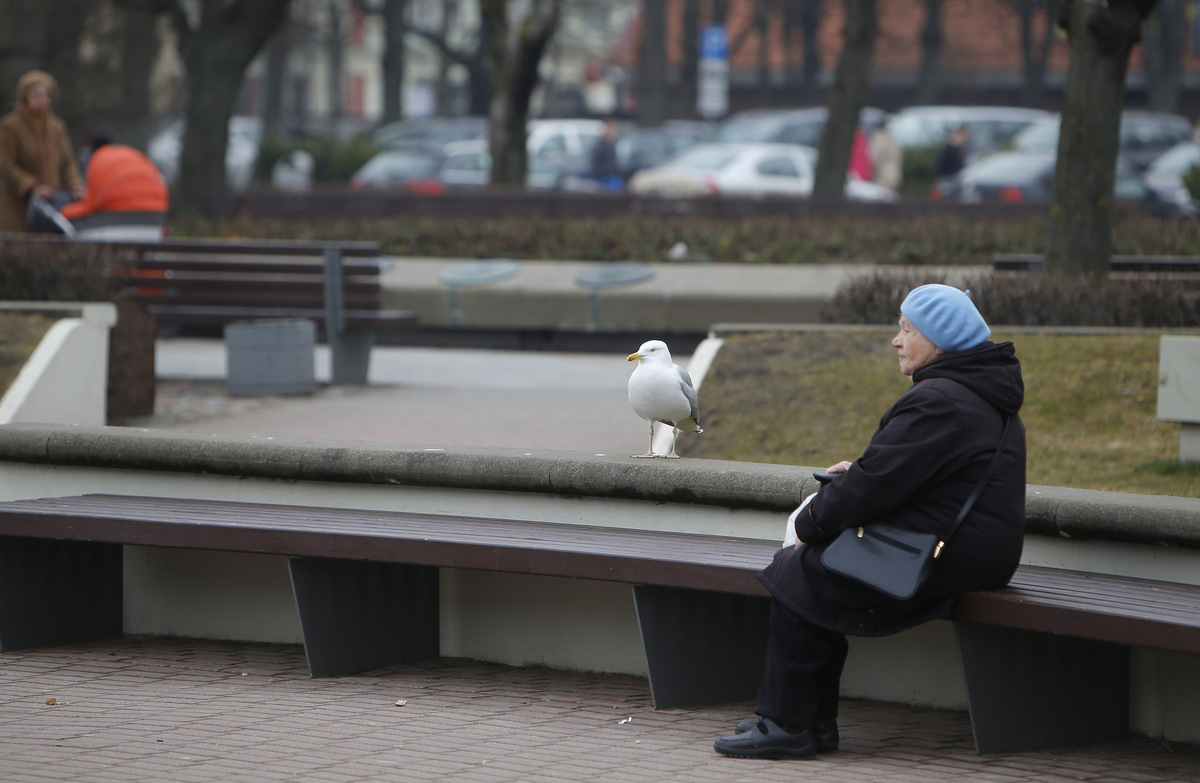 Пенсионерка в парке Лиепаи © Public domain / Liepāja fotogrāfijās