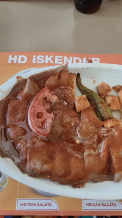 Едим Искендер