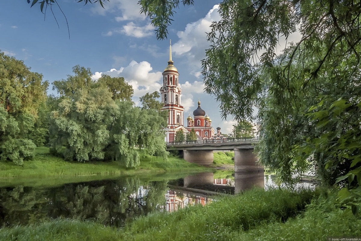 Источник: https://www.tourister.ru/world/europe/russia/city/staraya_russa/gallery/all_best_photos