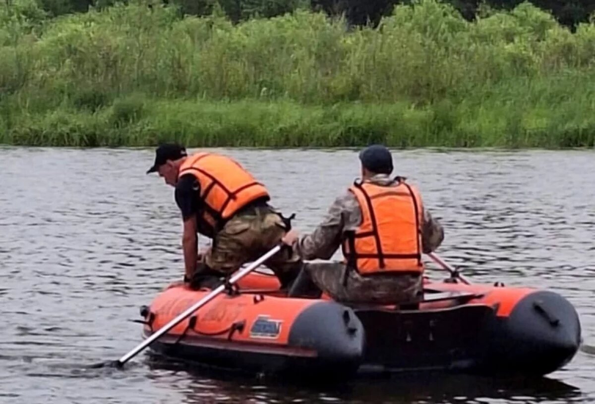    В ЕАО тело утонувшего 20-летнего парня выловили из озера спустя сутки