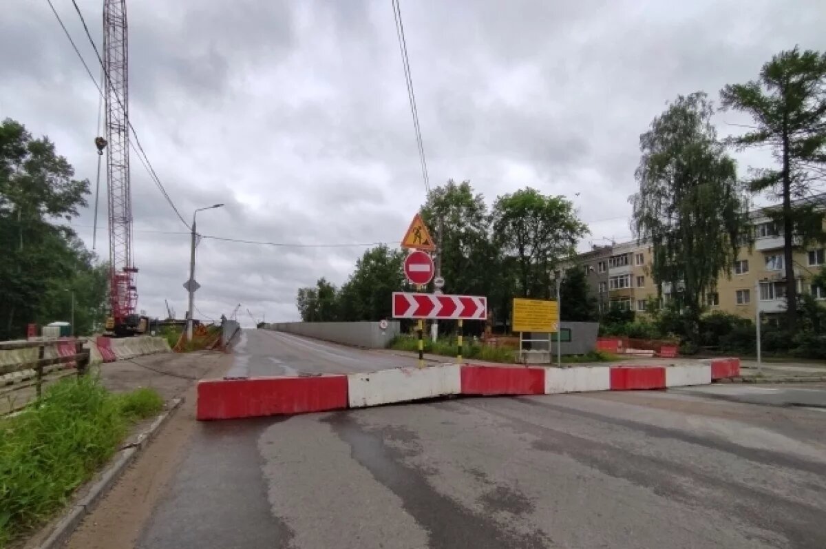    Из-за закрытия Горбатого моста в Твери на дорогах образовались пробки