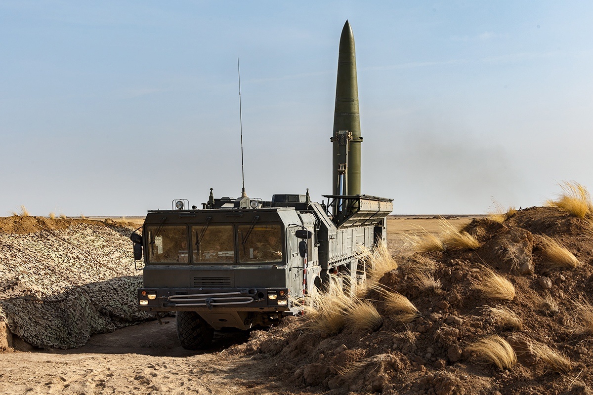 После попадания по цели ракета продолжает сминать все на своем пути (архивное фото). Фото: Официальный сайт Министерства обороны РФ