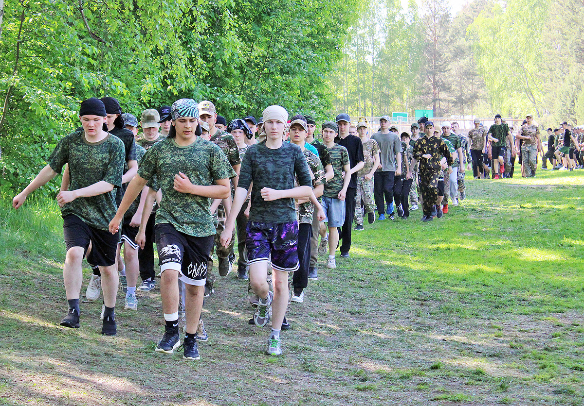 Строевая подготовка – одна из обязательных дисциплин