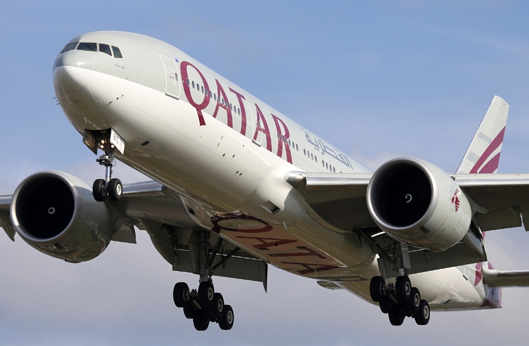 Qatar Airways Boeing 777-200LR.