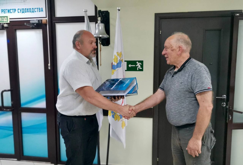 Завершено строительство трех барж проекта DC9203 / Фото: РМРС  📷
