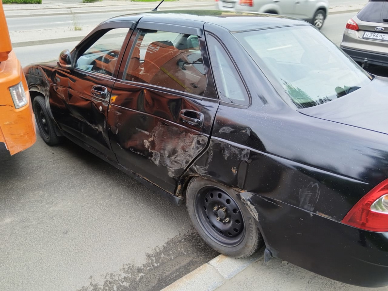    КамАЗ протаранил легковушку в ПетрозаводскеГАИ Петрозаводска