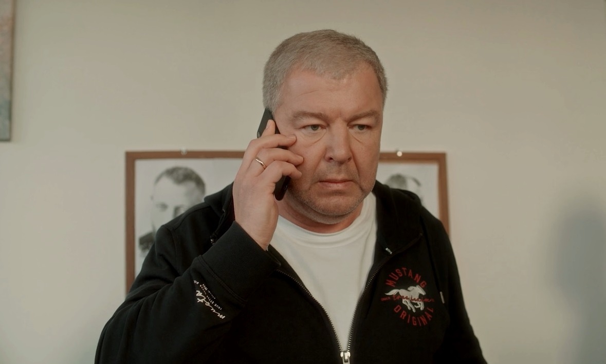 Александр Робак.