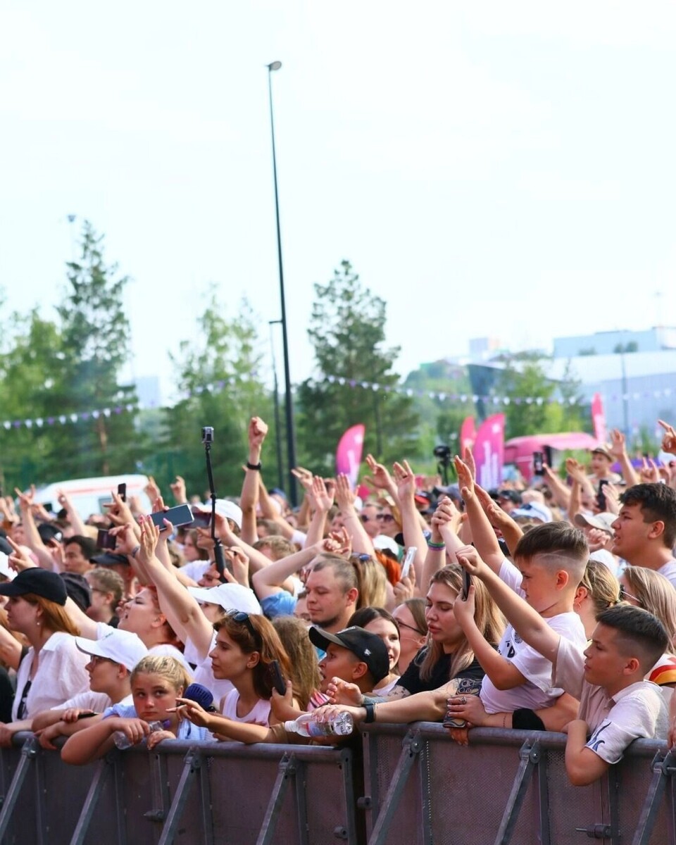     Источник: Черника Music Fest / Новосибирск / 14 и 15 июня