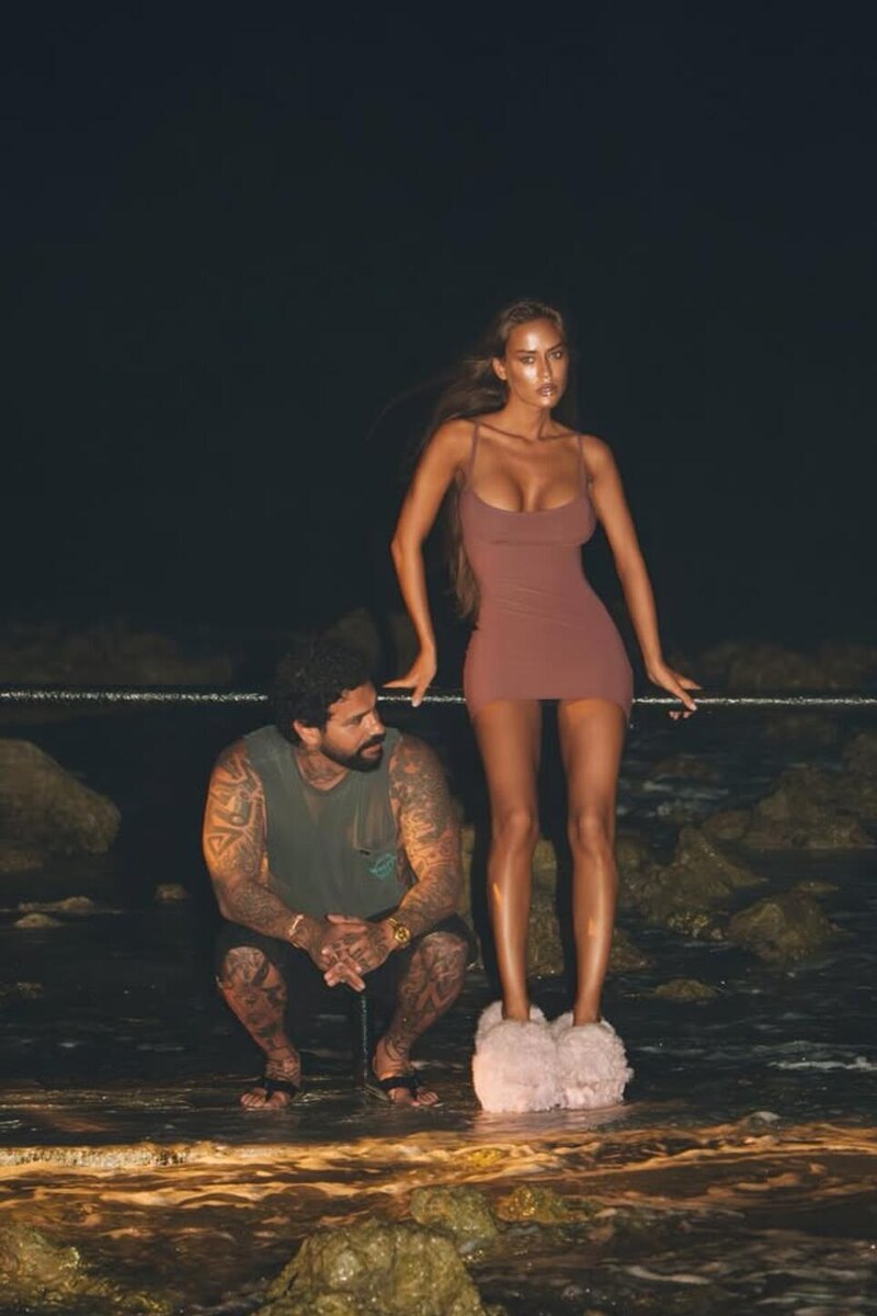    Тимати с Анастасией Аникиной Социальные сети