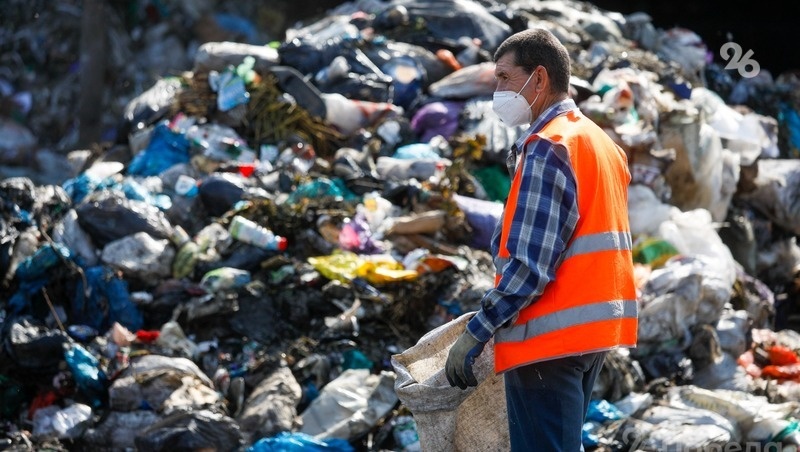    Вывоз мусора в трёх округах Ставрополья возьмёт на контроль минЖКХ края Фото: ИА «Победа26»