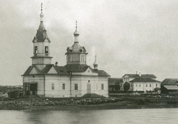 Церковь Богоявления Господня в деревне Усть-Боярская (Важины)